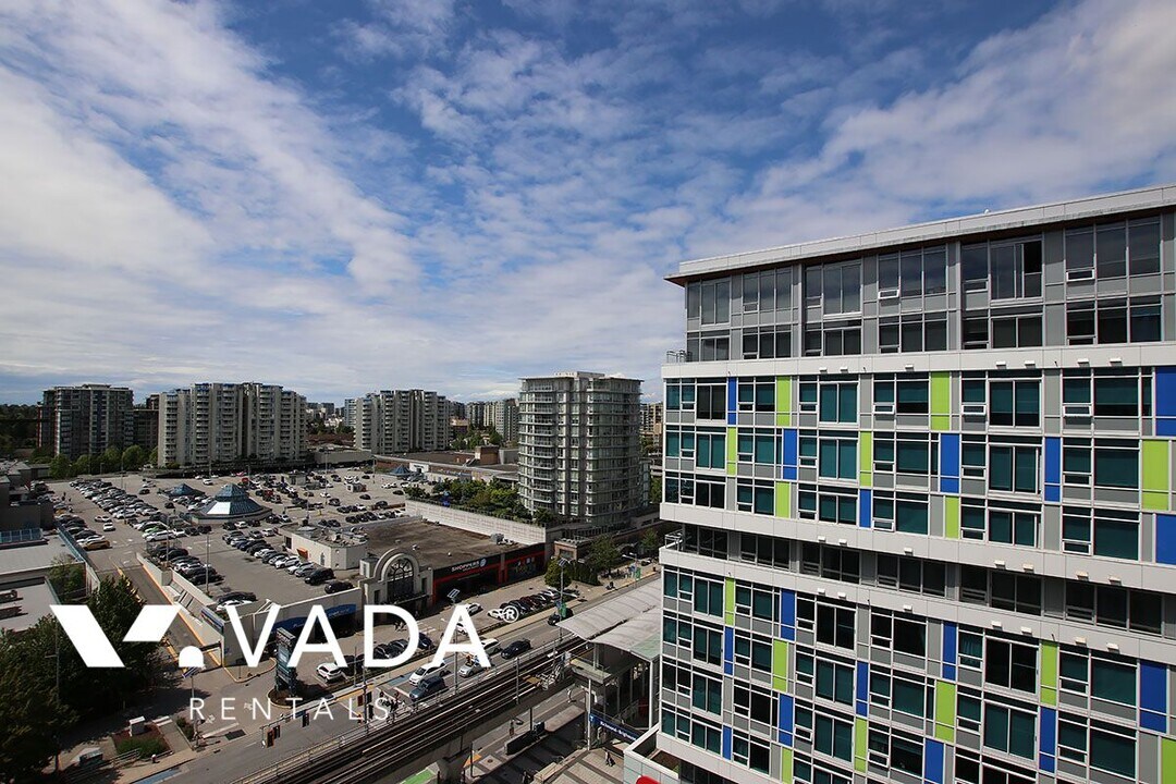 6320 No. 3 Road in Richmond, BC - Building Photo