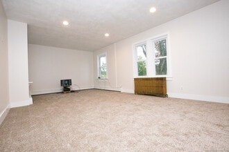 53 Battell St in Torrington, CT - Building Photo - Building Photo
