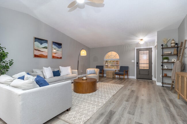 9605 129th Ave in Largo, FL - Building Photo - Building Photo