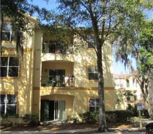 property at 5612 Pinnacle Heights Cir