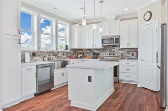 3524 Fifth Ave in Saint James City, FL - Foto de edificio - Building Photo