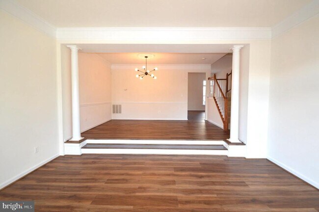 24600 Siltstone Square in Stone Ridge, VA - Building Photo - Building Photo