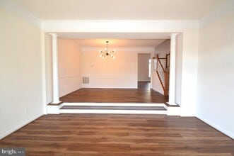 24600 Siltstone Square in Stone Ridge, VA - Building Photo - Building Photo