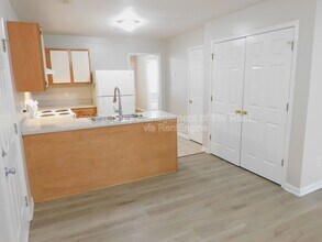 3211 North O.Henry Boulevard in Greensboro, NC - Foto de edificio - Building Photo