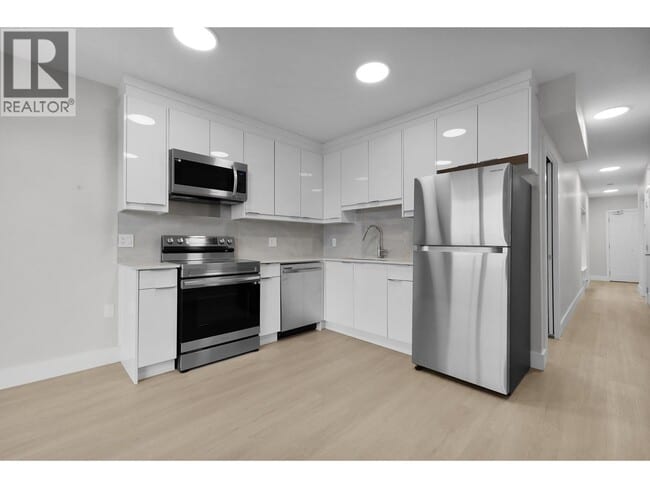 property at 3050 Kingsway