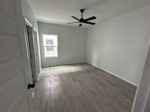 1409 S Michigan St in Alton, TX - Building Photo - Building Photo