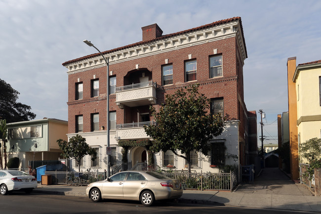 Budlong Apartments in Los Angeles, CA - Building Photo - Building Photo