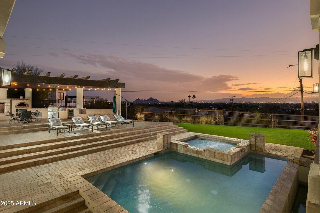 5427 E Wonderview Rd in Phoenix, AZ - Building Photo