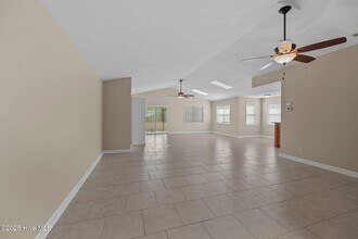 100 Iverson Ln in New Bern, NC - Building Photo - Building Photo
