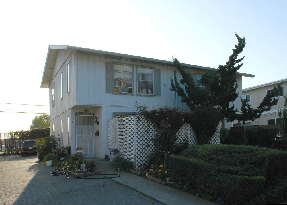 756 Reseda Dr in Sunnyvale, CA - Foto de edificio