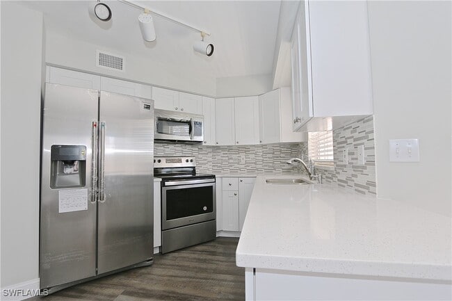 property at 441 Quail Forest Blvd