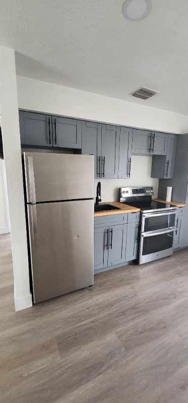 1197 W 35th St in West Palm Beach, FL - Building Photo - Building Photo