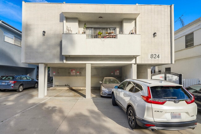 824 S Shenandoah St in Los Angeles, CA - Foto de edificio - Building Photo