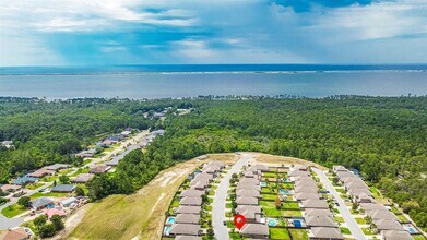 1717 Waterford Sound Blvd in Gulf Breeze, FL - Building Photo - Building Photo