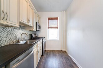 6114 Highland Pl in West New York, NJ - Building Photo - Building Photo