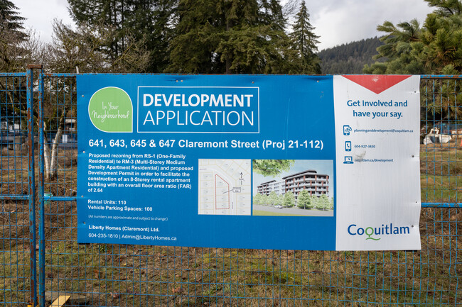 641-647 Claremont St in Coquitlam, BC - Building Photo - Building Photo