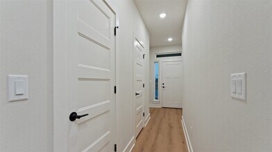 1861 Lapis Ave in Centerton, AR - Building Photo - Building Photo