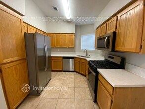 4041 Hazelridge Dr in Las Vegas, NV - Foto de edificio - Building Photo