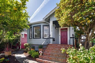 1373 Fountain St in Alameda, CA - Building Photo - Building Photo
