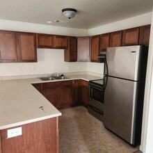 436 Pine St in Rogue River, OR - Building Photo - Building Photo