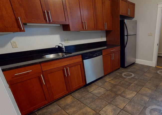 11 Beacon St, Unit 1