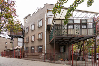 210 Lynch St in Brooklyn, NY - Building Photo - Building Photo