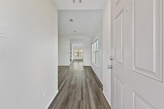 8119 Blooming Meadow Ln in Houston, TX - Building Photo - Building Photo