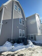 913 S 18th St in Newark, NJ - Foto de edificio - Building Photo