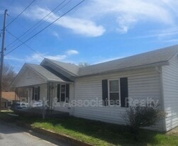 601 Huger St in Thomasville, NC - Building Photo