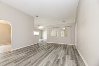 141 Sterling Hill Dr in Jacksonville, FL - Foto de edificio - Building Photo