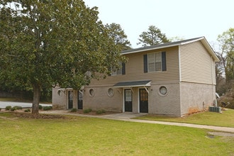 Vineville Townhomes East in Macon, GA - Building Photo - Building Photo