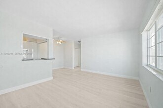 7315 Byron Ave in Miami Beach, FL - Building Photo - Building Photo