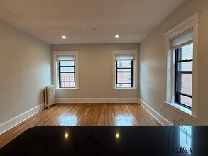 30 Kilsyth Rd in Brookline, MA - Building Photo - Building Photo