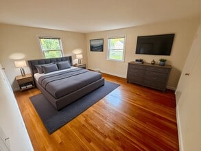 8 Crestwood Ln in Acton, MA - Building Photo - Building Photo