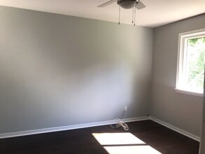 25 Meinzinger Ave in Kitchener, ON - Building Photo - Building Photo