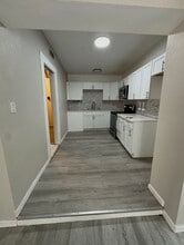 2529 Poplar Ave in Kansas City, MO - Foto de edificio - Building Photo