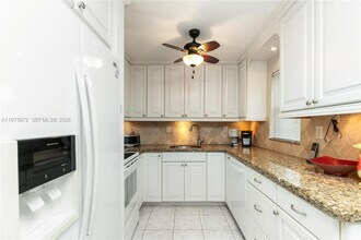 3131 S Ocean Dr in Hallandale Beach, FL - Building Photo - Building Photo