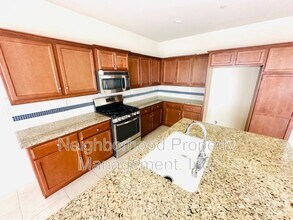 3862 Buckingham Ave in Clovis, CA - Building Photo - Building Photo