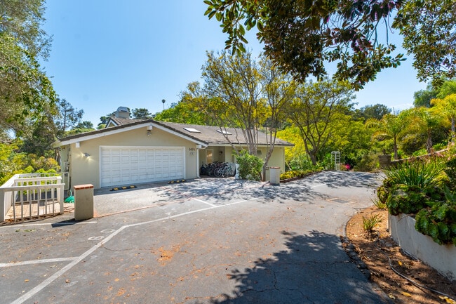 The Arroyo House Student Living.