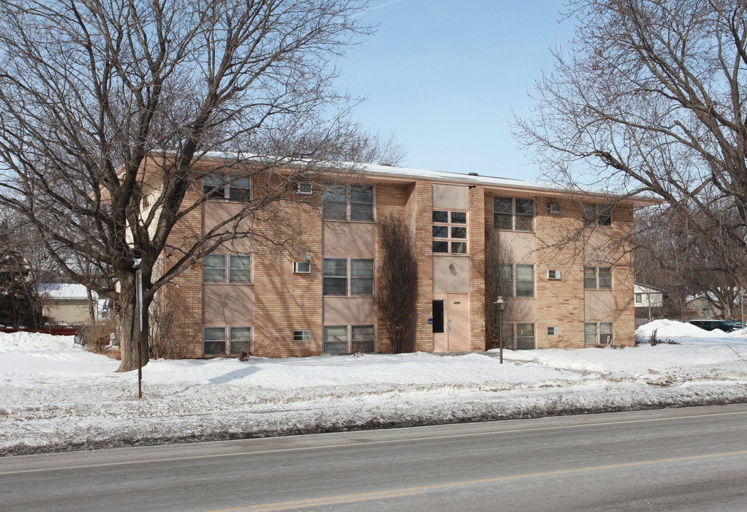 3157 Douglas Dr N in Minneapolis, MN - Building Photo