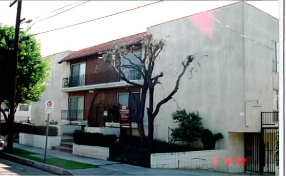 The Montego Apartments in Inglewood, CA - Foto de edificio