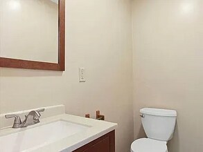 67 Town Cir in Abbottstown, PA - Building Photo - Building Photo
