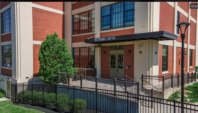 2917 Main St, Unit 210 in Buffalo, NY - Building Photo - Building Photo