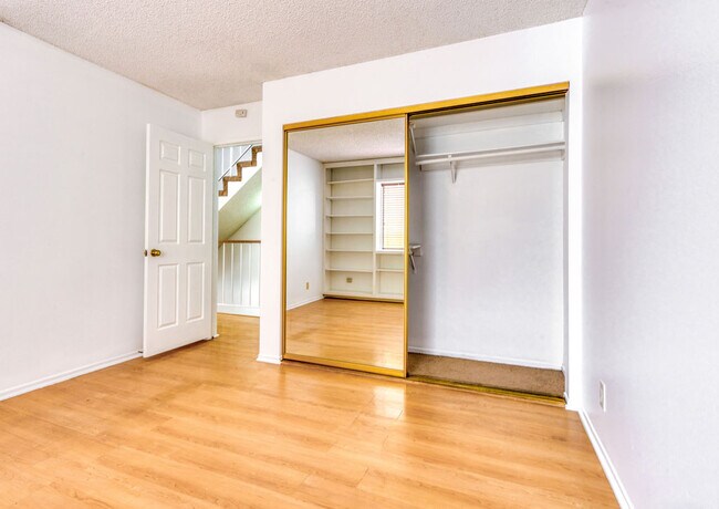 1040 N Gardner St in West Hollywood, CA - Building Photo - Building Photo