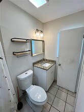 1958 Monroe St in Hollywood, FL - Foto de edificio - Building Photo