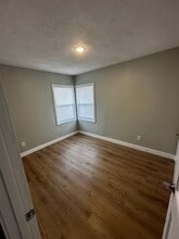 2204 S Hydraulic Ave in Wichita, KS - Building Photo - Building Photo