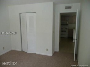 10781 Cleary Blvd-Unit -Apt 211 in Plantation, FL - Building Photo - Building Photo