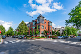 Gloriana in Washington, DC - Building Photo - Building Photo