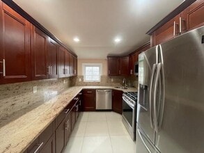 120-14 193rd St in Queens, NY - Building Photo - Building Photo