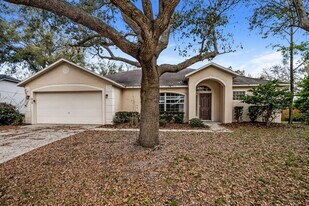 433 Valley Edge Dr in Minneola, FL - Building Photo